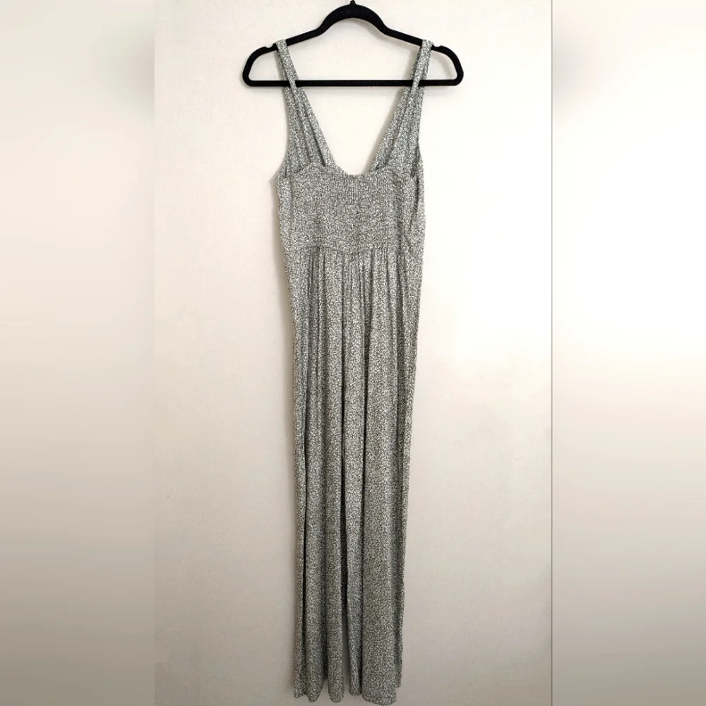 Abercrombie cutout wide leg jumpsuit - Picture 2 of 14